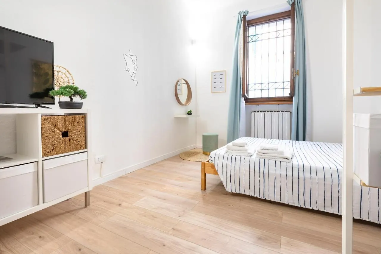 Cozy Apartment In Monza City Center